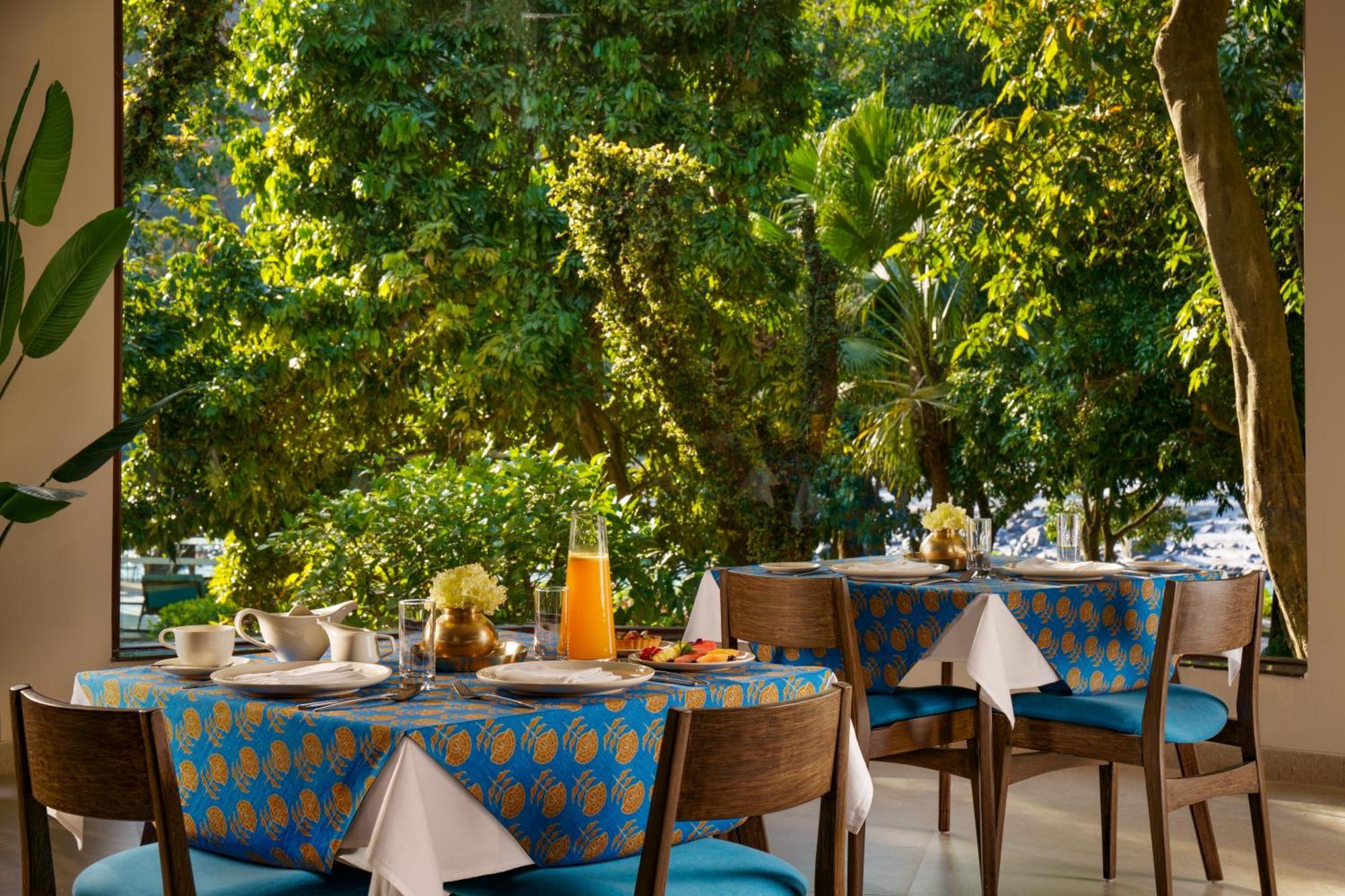 Anand Kashi By The Ganges Rishikesh - Ihcl Seleqtions Sirasu Exterior foto