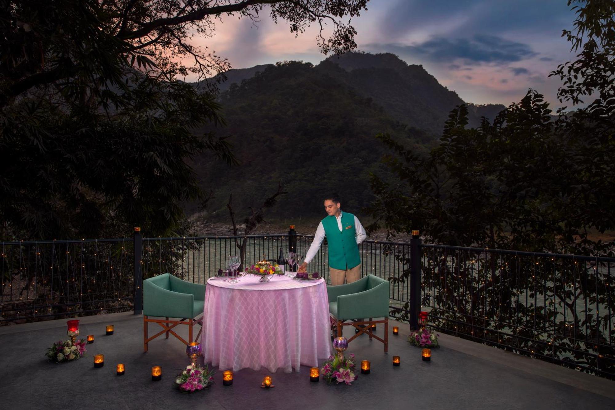 Anand Kashi By The Ganges Rishikesh - Ihcl Seleqtions Sirasu Exterior foto