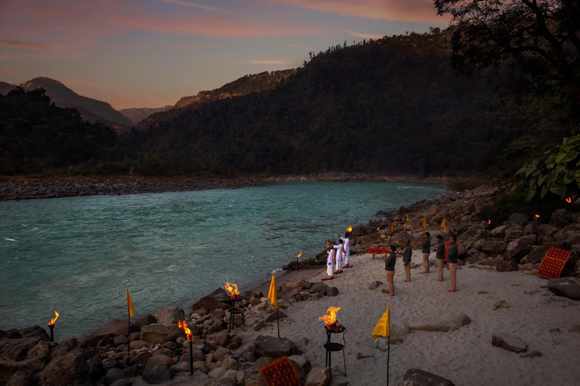 Anand Kashi By The Ganges Rishikesh - Ihcl Seleqtions Sirasu Exterior foto